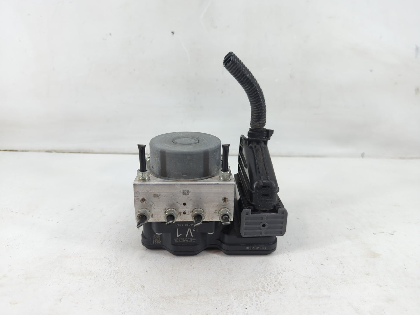 2016-2022 Toyota Prius ABS Pump Control Module Replacement P/N:113040-41030 Fits Fits 2016 2017 2018 2019 2020 2021 2022 OEM