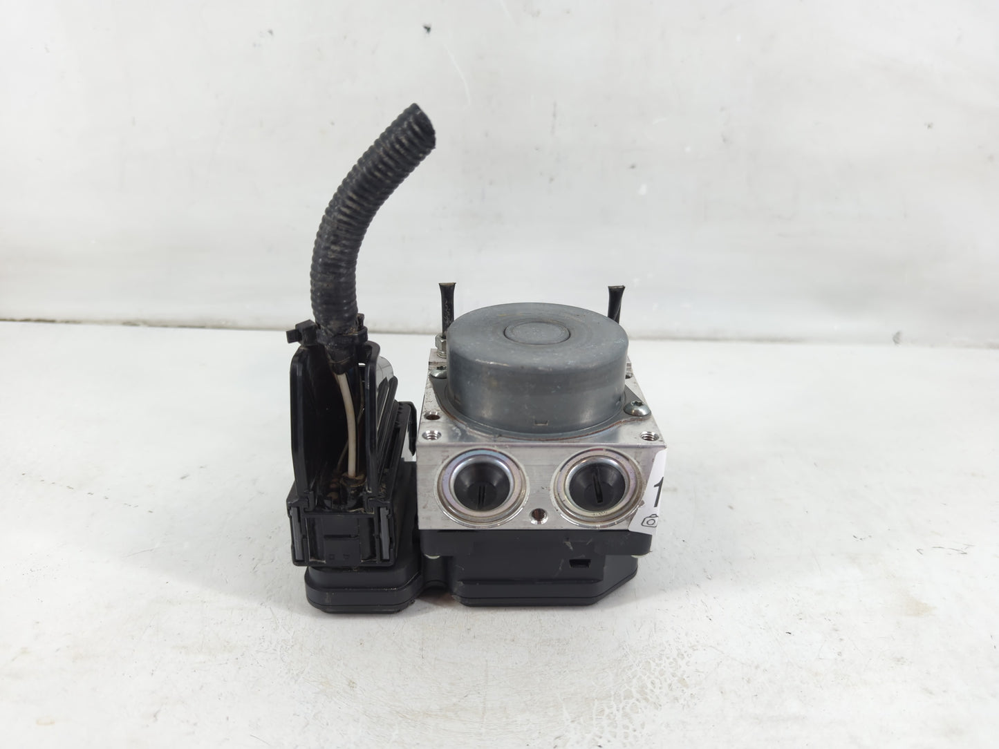 2016-2022 Toyota Prius ABS Pump Control Module Replacement P/N:113040-41030 Fits Fits 2016 2017 2018 2019 2020 2021 2022 OEM
