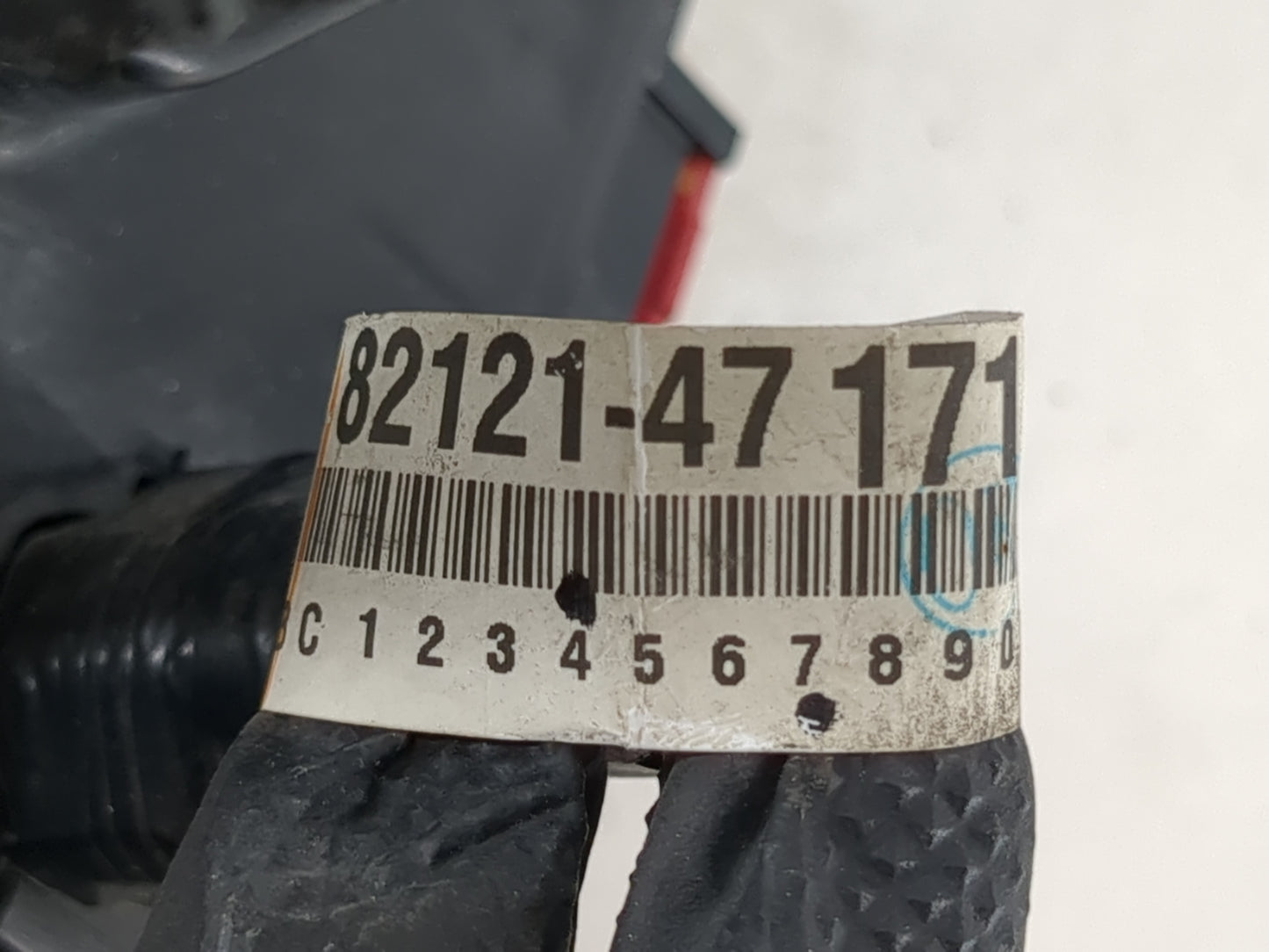 2016-2018 Toyota Prius Fusebox Fuse Box Panel Relay Module P/N:82641-47050 Fits Fits 2016 2017 2018 OEM Used Auto Parts - Oe
