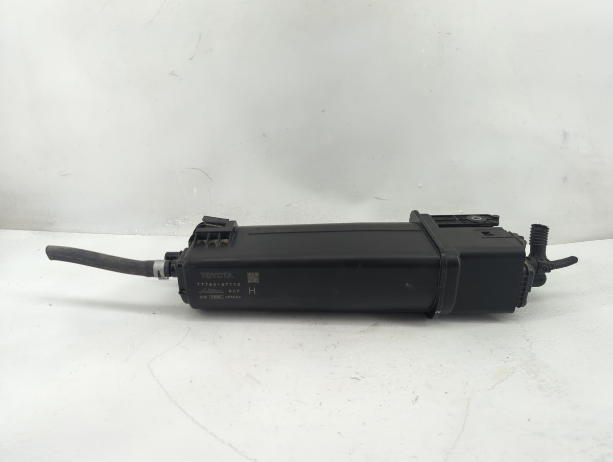 2016 Toyota Prius Fuel Vapor Charcoal Canister 1357720 - Oemusedautoparts1.com