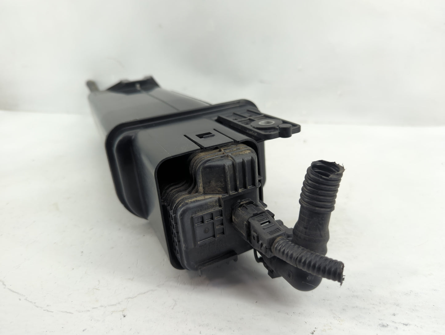 2016 Toyota Prius Fuel Vapor Charcoal Canister 1357720 - Oemusedautoparts1.com