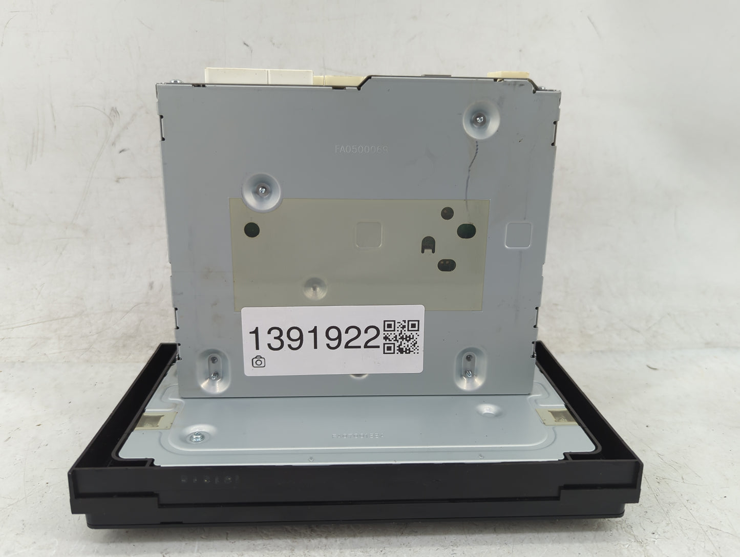 2016-2018 Toyota Prius Radio AM FM Cd Player Receiver Replacement P/N:86140-47270 Fits Fits 2016 2017 2018 OEM Used Auto Par