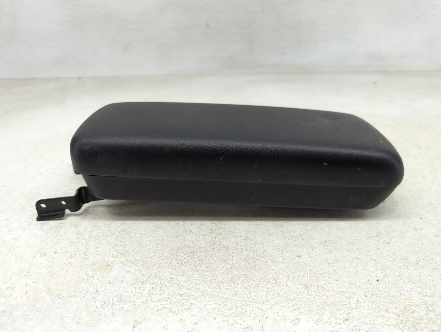 2016 Toyota Prius Center Console Armrest Cover Lid Fits OEM Used Auto Parts - Oemusedautoparts1.com
