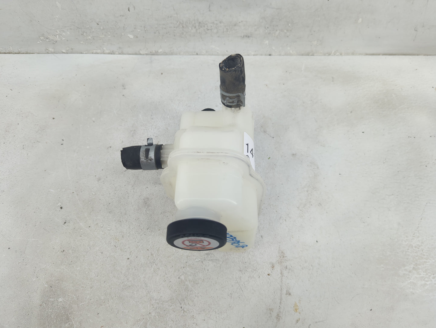 Toyota Prius Radiator Coolant Overflow Expansion Tank Bottle - Oemusedautoparts1.com