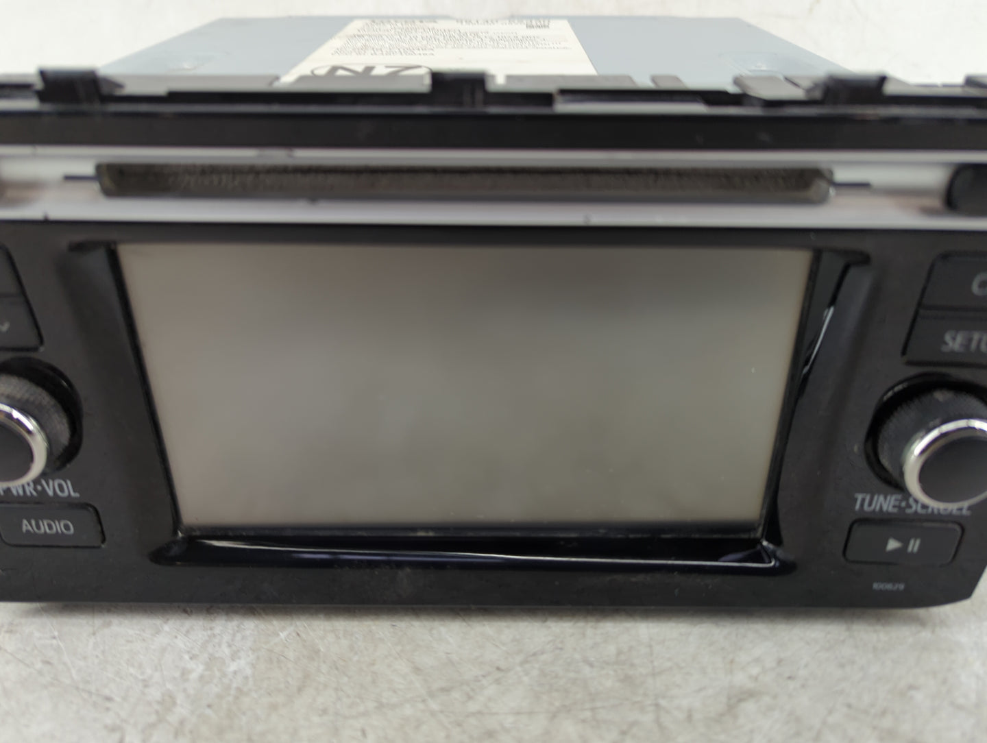 2016-2017 Toyota Prius Radio AM FM Cd Player Receiver Replacement P/N:86140-52330 Fits Fits 2016 2017 OEM Used Auto Parts - 