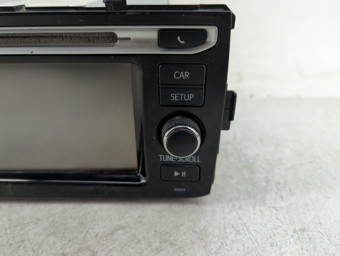 2016-2017 Toyota Prius Radio AM FM Cd Player Receiver Replacement P/N:86140-52330 Fits Fits 2016 2017 OEM Used Auto Parts - 