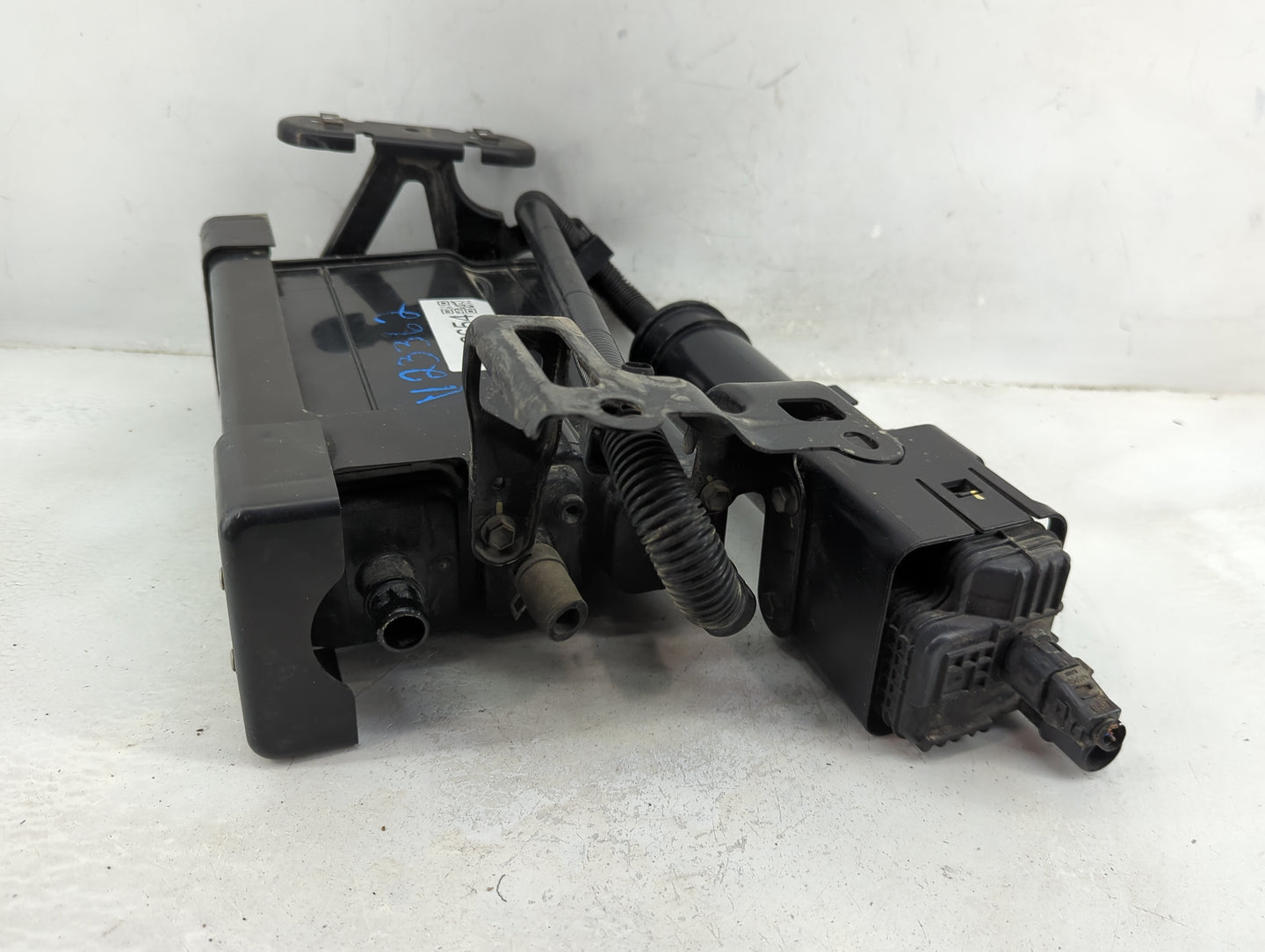 2016 Toyota Prius Fuel Vapor Charcoal Canister - Oemusedautoparts1.com