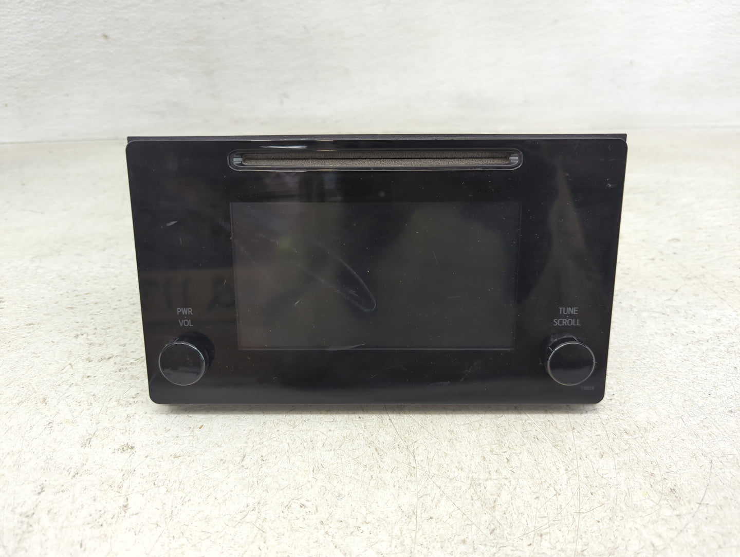 2016-2018 Toyota Prius Radio AM FM Cd Player Receiver Replacement P/N:86140-47270 Fits Fits 2016 2017 2018 OEM Used Auto Par
