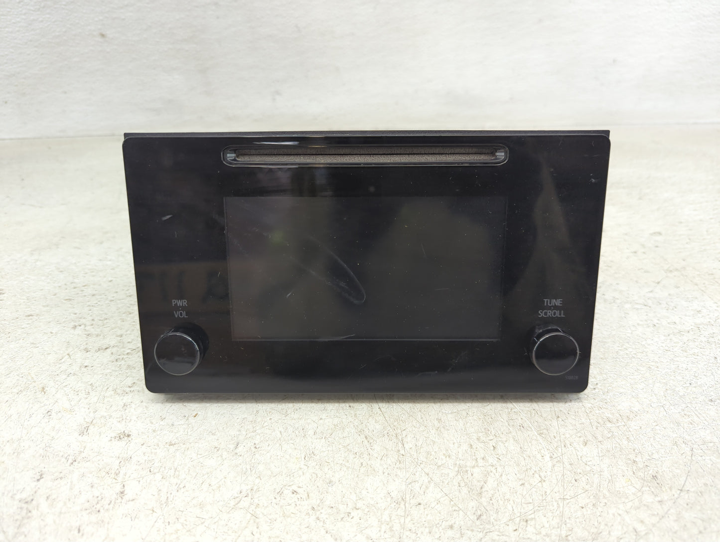 2016-2018 Toyota Prius Radio AM FM Cd Player Receiver Replacement P/N:86140-47270 Fits Fits 2016 2017 2018 OEM Used Auto Par