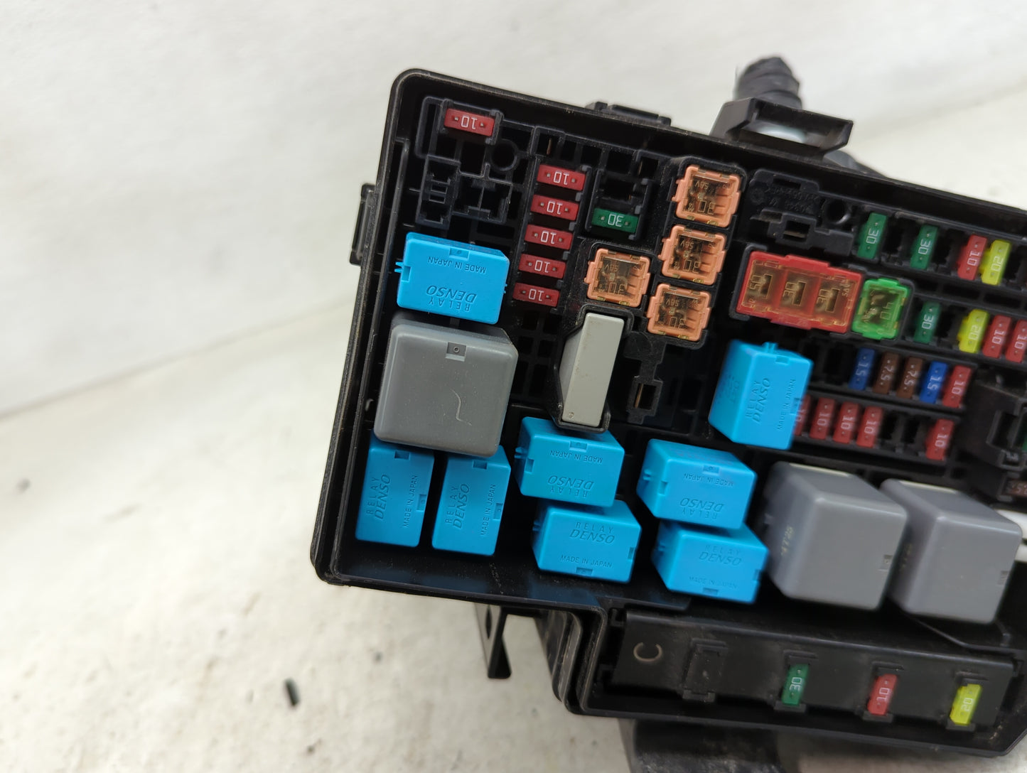 2013-2019 Toyota Prius Fusebox Fuse Box Panel Relay Module P/N:82662-52740 Fits Fits 2013 2014 2015 2016 2017 2018 2019 OEM 