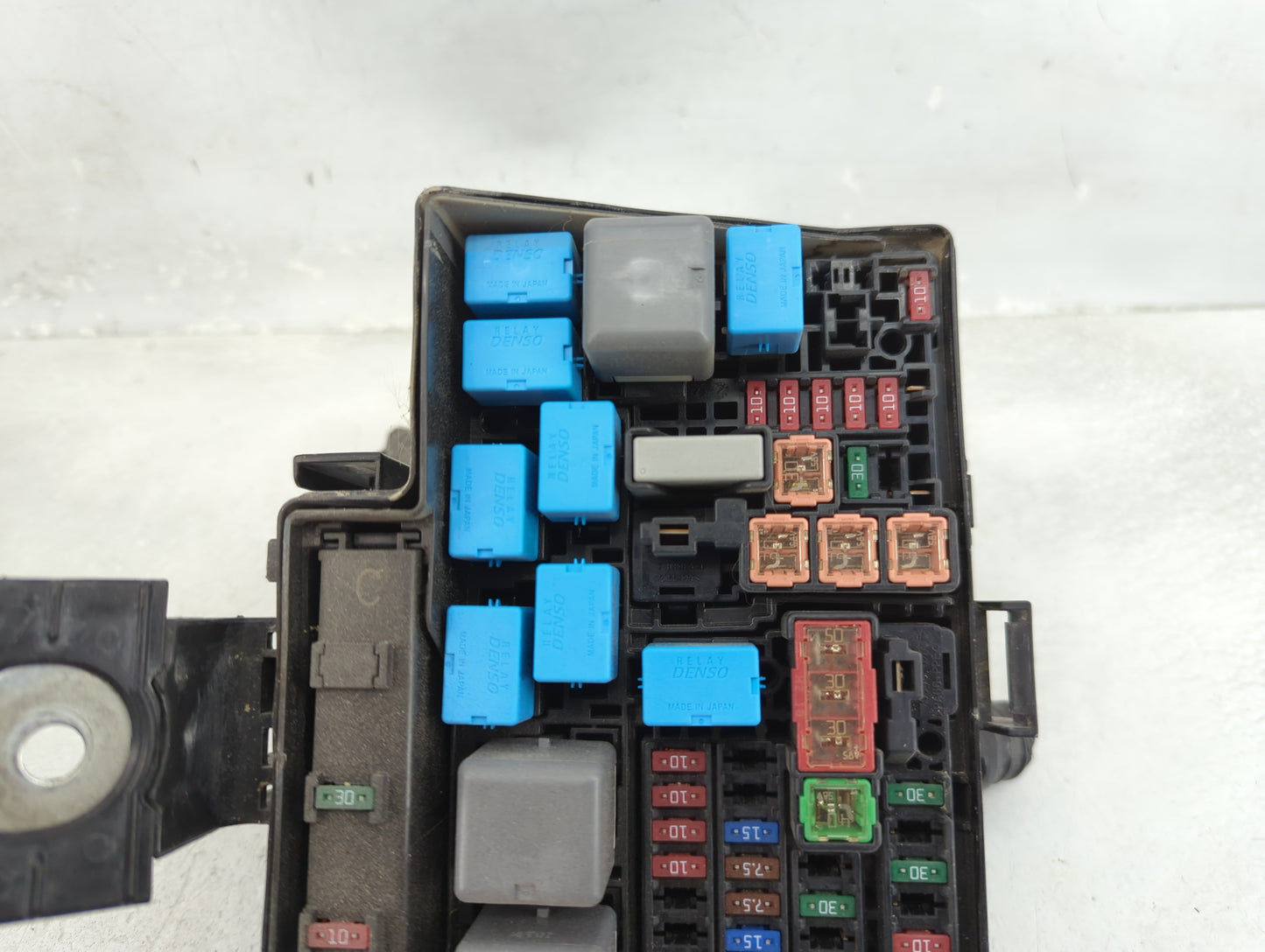 2013-2019 Toyota Prius Fusebox Fuse Box Panel Relay Module P/N:82662-52740 Fits Fits 2013 2014 2015 2016 2017 2018 2019 OEM 