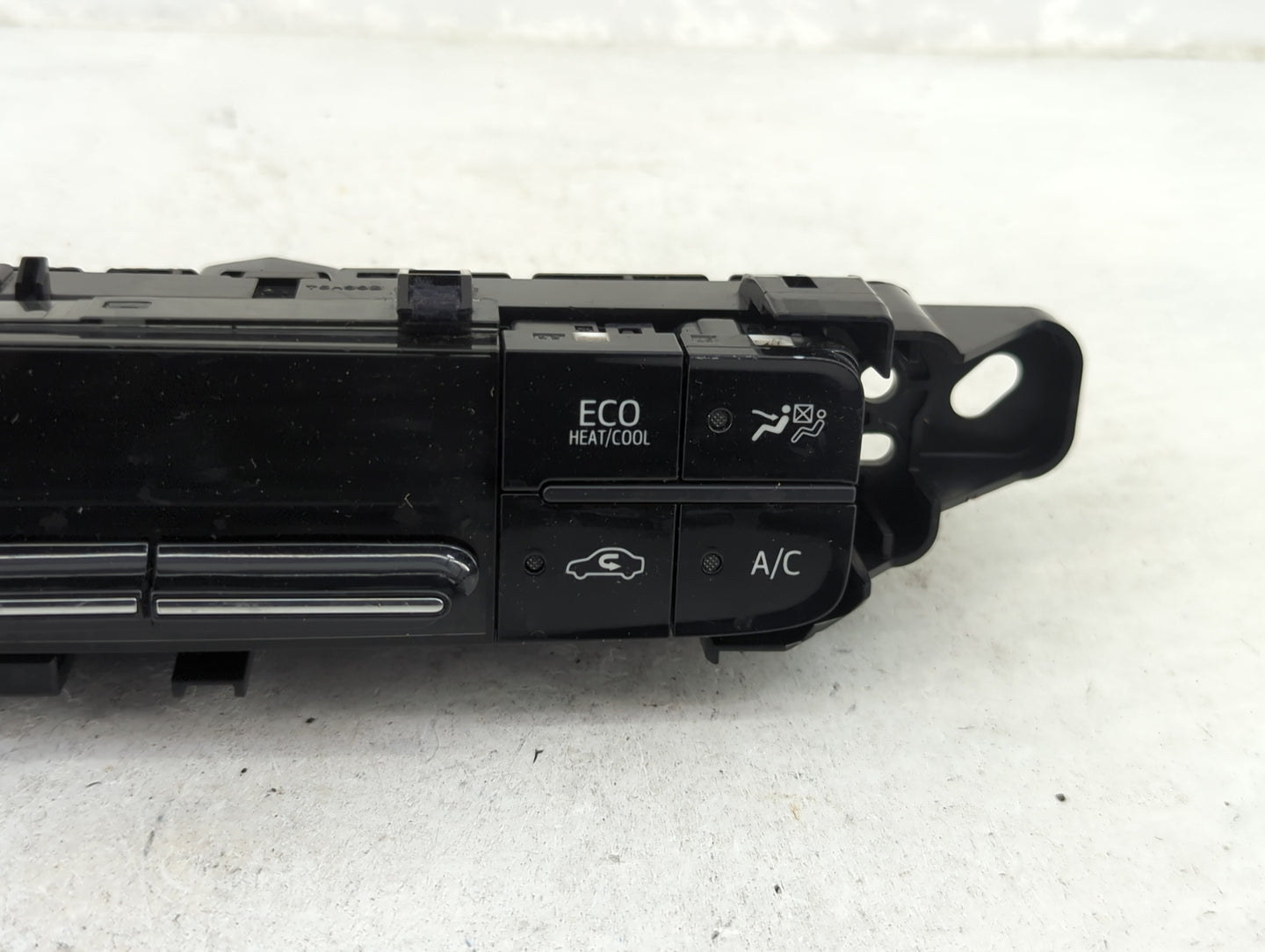 2016-2022 Toyota Prius Climate Control Module Temperature AC/Heater Replacement P/N:55900-47190 458-4J63 Fits OEM Used Auto 
