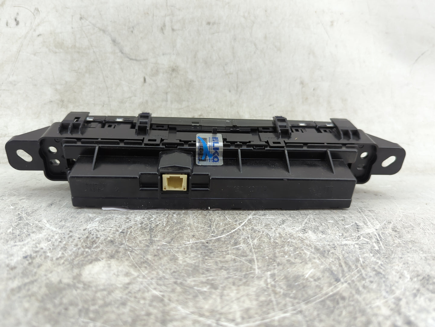2016-2022 Toyota Prius Climate Control Module Temperature AC/Heater Replacement P/N:75H679 Fits OEM Used Auto Parts - Oemuse