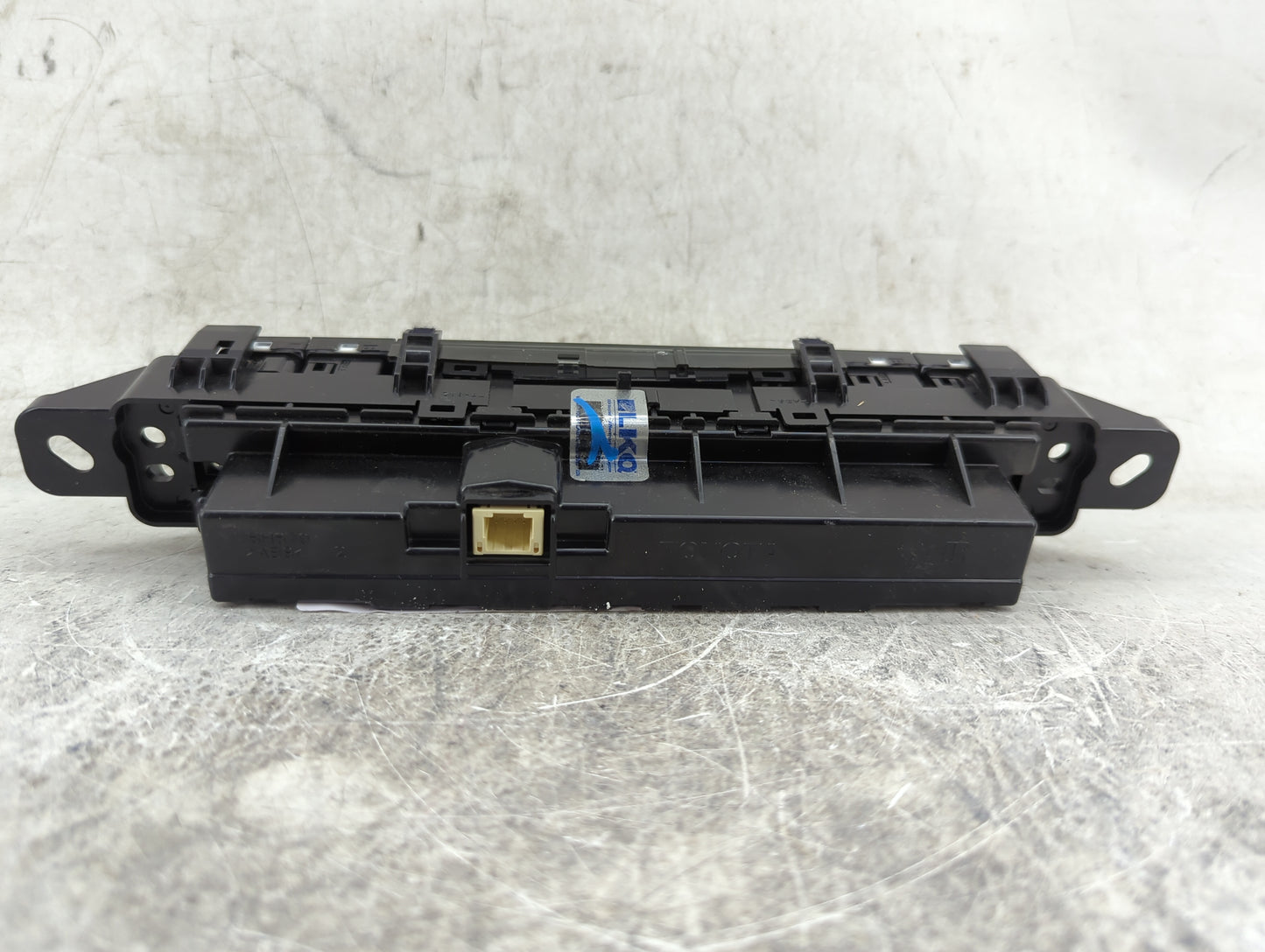 2016-2022 Toyota Prius Climate Control Module Temperature AC/Heater Replacement P/N:75H679 Fits OEM Used Auto Parts - Oemuse