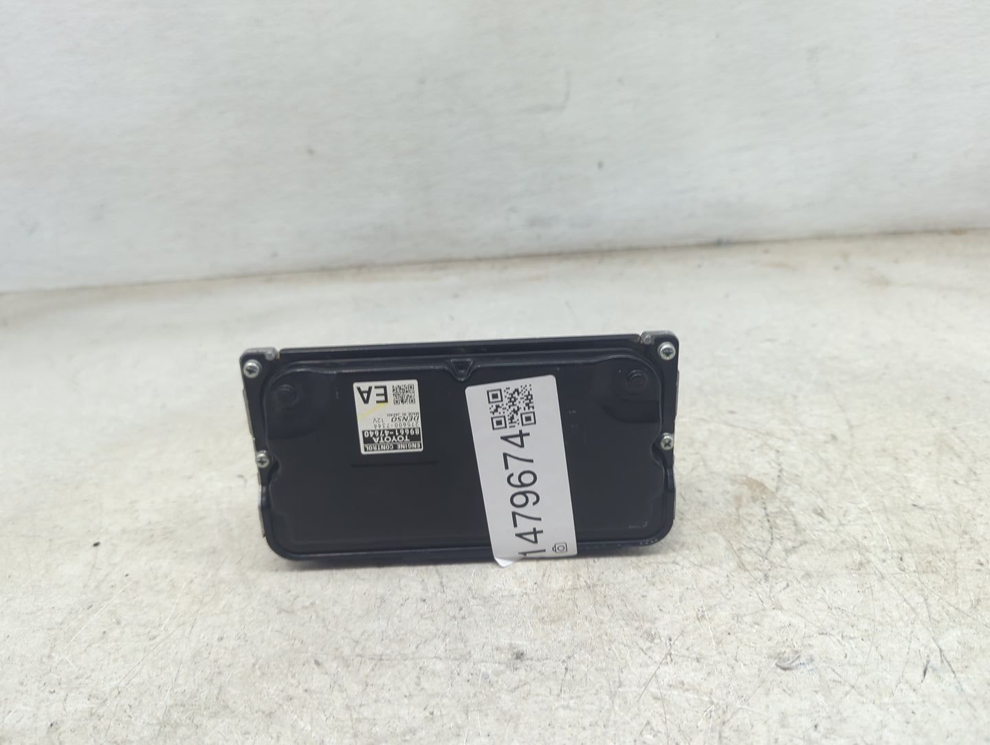 2016 Toyota Prius PCM Engine Control Computer ECU ECM PCU OEM P/N:89661-47640 275600-7344 Fits OEM Used Auto Parts - Oemused