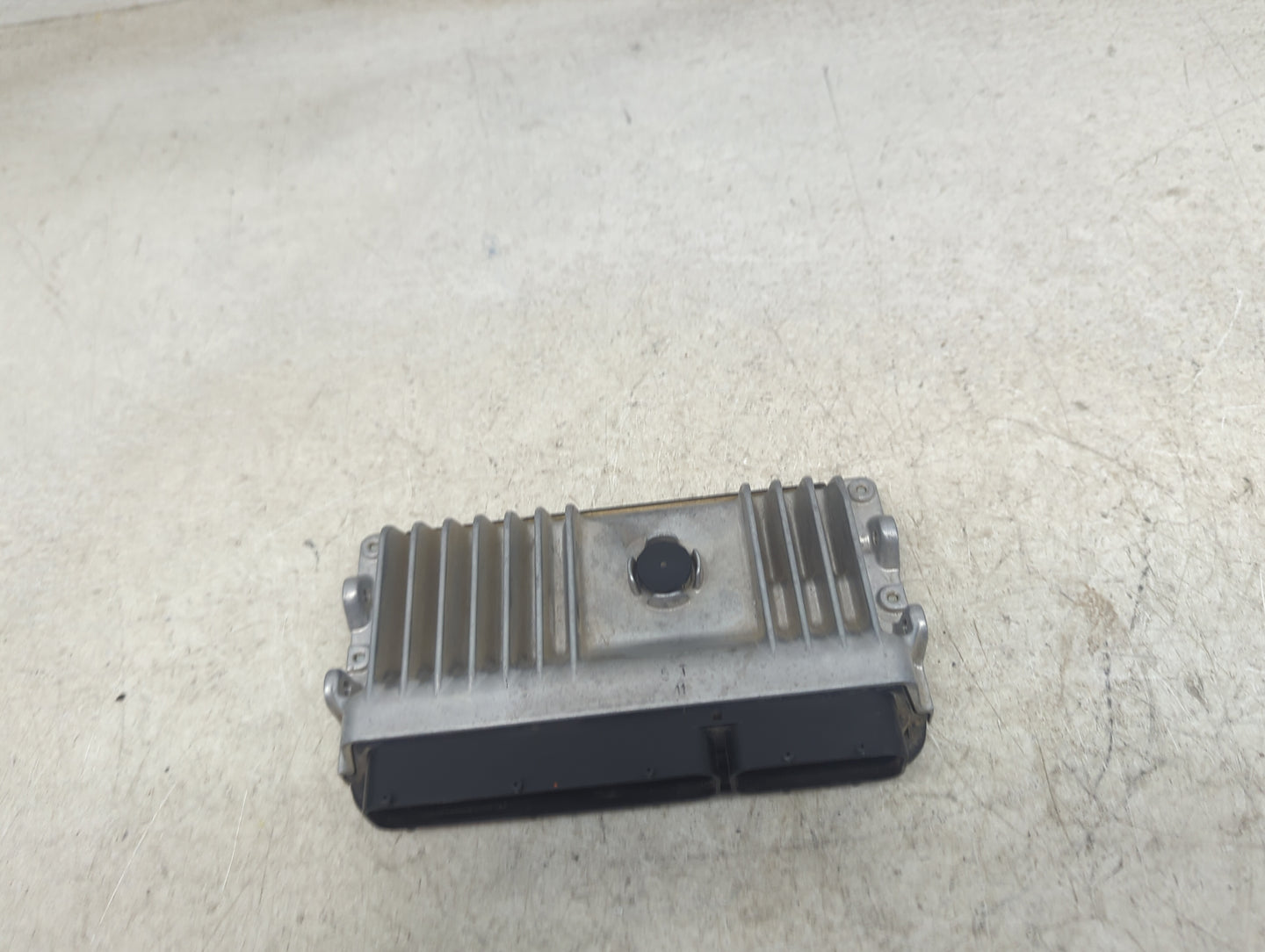 2016 Toyota Prius PCM Engine Control Computer ECU ECM PCU OEM P/N:89661-47640 275600-7344 Fits OEM Used Auto Parts - Oemused