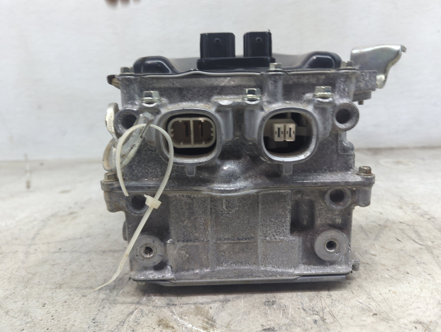 2016 Toyota Prius Power Inverter Control Module G9200-47260|2321001361 - Oemusedautoparts1.com