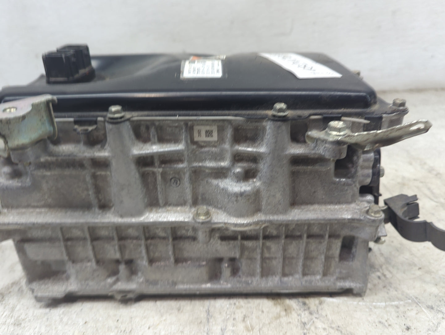 2016 Toyota Prius Power Inverter Control Module G9200-47260|2321001361 - Oemusedautoparts1.com