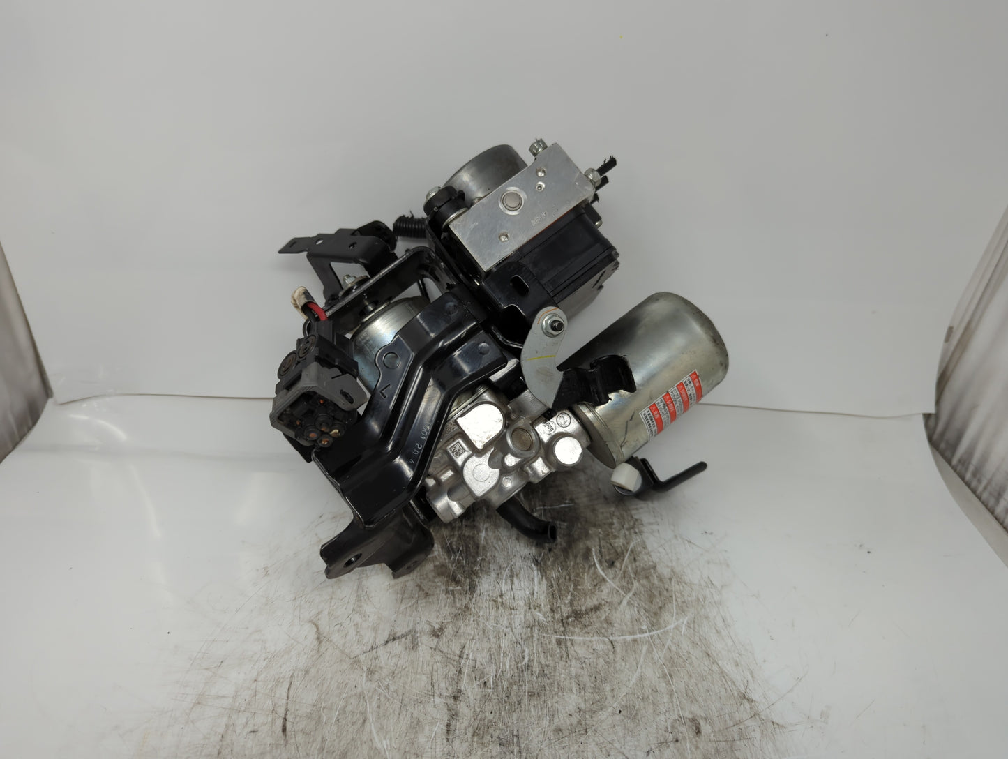 2016-2018 Toyota Prius ABS Pump Control Module Replacement P/N:47070-47070 Fits Fits 2016 2017 2018 OEM Used Auto Parts - Oe