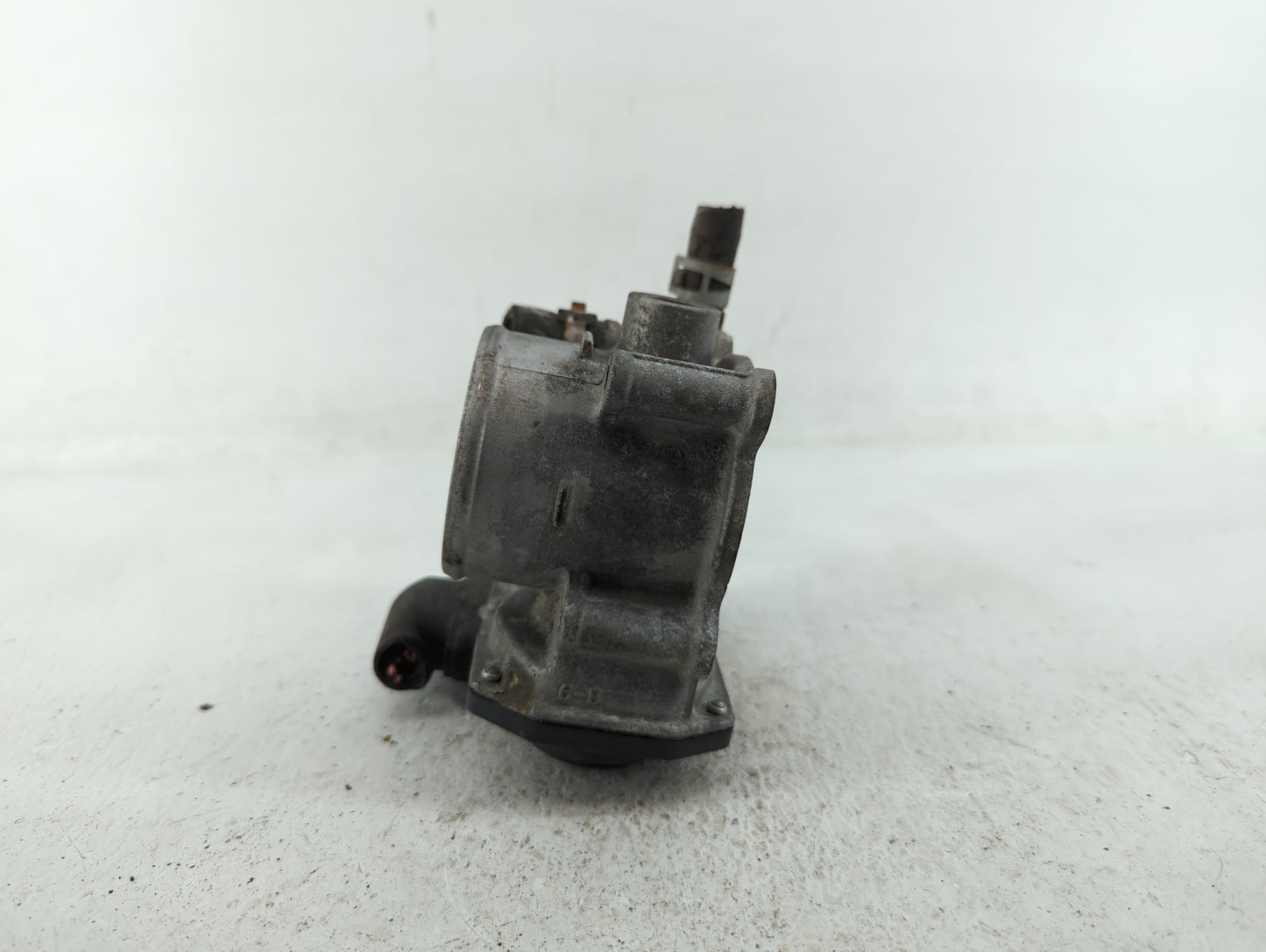 2010-2022 Toyota Prius Throttle Body P/N:22030-37060 Fits Fits 2010 2011 2012 2013 2014 2015 2016 2017 2018 2019 2020 2021 2
