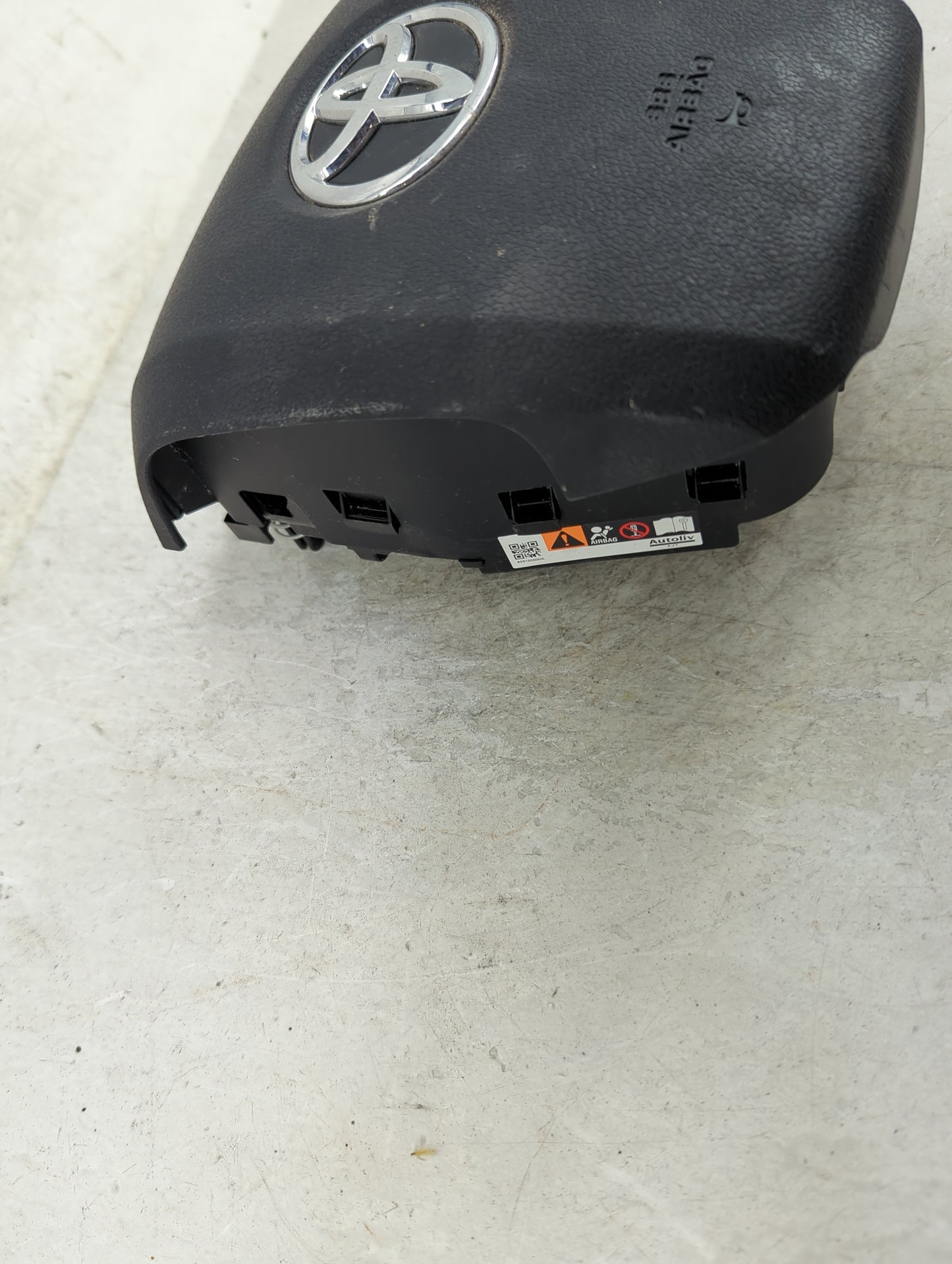 2016 Toyota Prius C Air Bag Driver Left Steering Wheel Mounted Fits Fits 2017 2018 2019 2020 2021 2022 OEM Used Auto Parts -