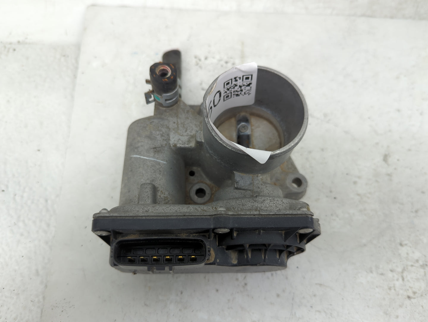 2012-2019 Toyota Prius C Throttle Body P/N:22030-47040 Fits Fits 2012 2013 2014 2015 2016 2017 2018 2019 OEM Used Auto Parts