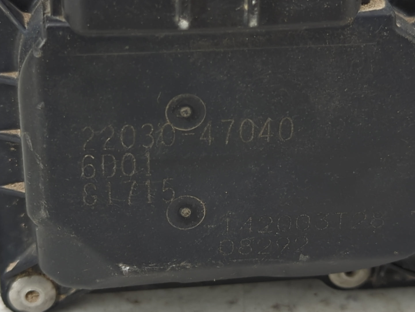2012-2019 Toyota Prius C Throttle Body P/N:22030-47040 Fits Fits 2012 2013 2014 2015 2016 2017 2018 2019 OEM Used Auto Parts