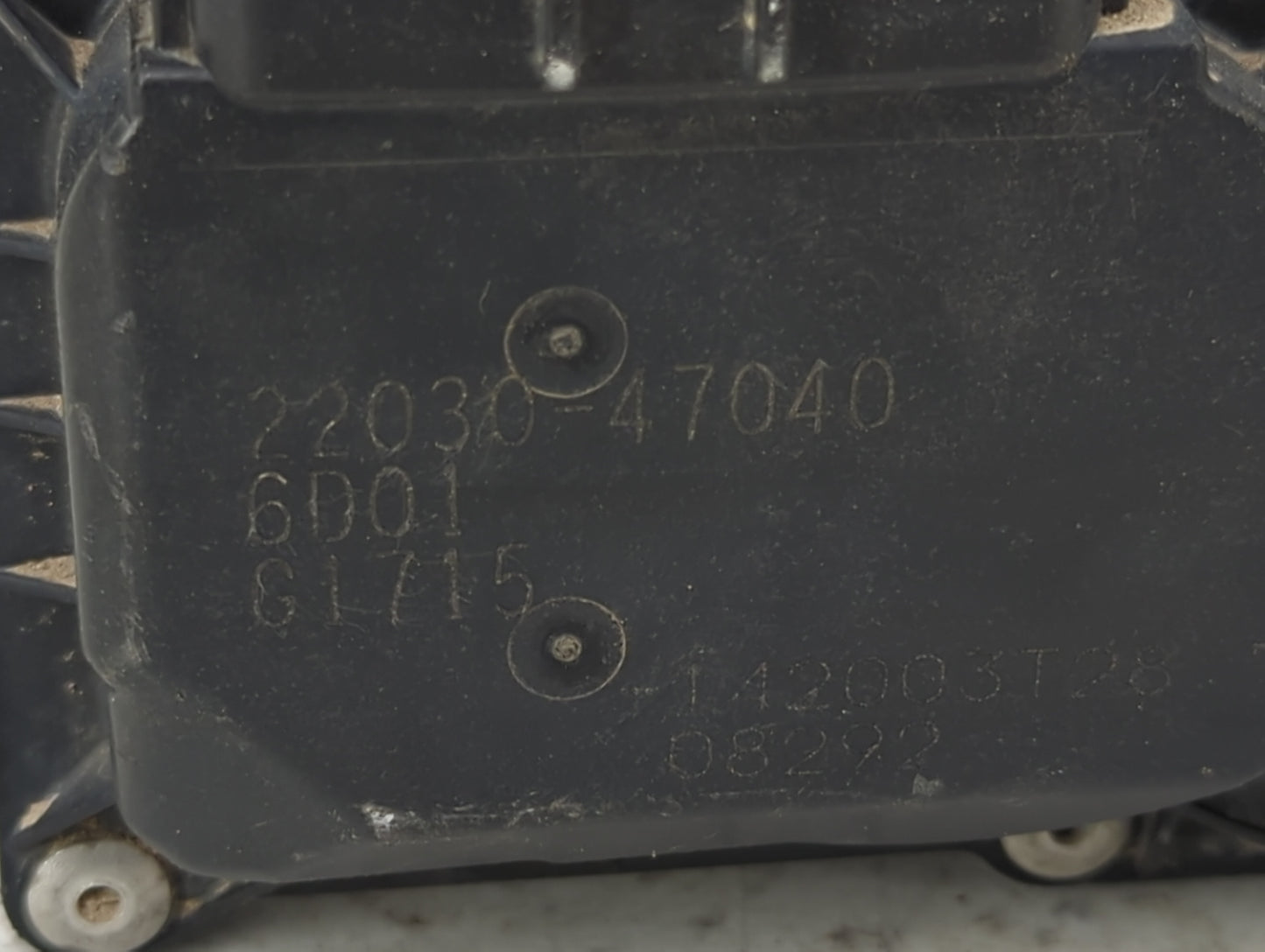 2012-2019 Toyota Prius C Throttle Body P/N:22030-47040 Fits Fits 2012 2013 2014 2015 2016 2017 2018 2019 OEM Used Auto Parts