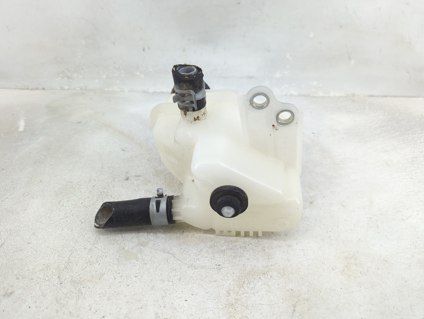 2012-2019 Toyota Prius C Radiator Coolant Overflow Expansion Tank Bottle - Oemusedautoparts1.com