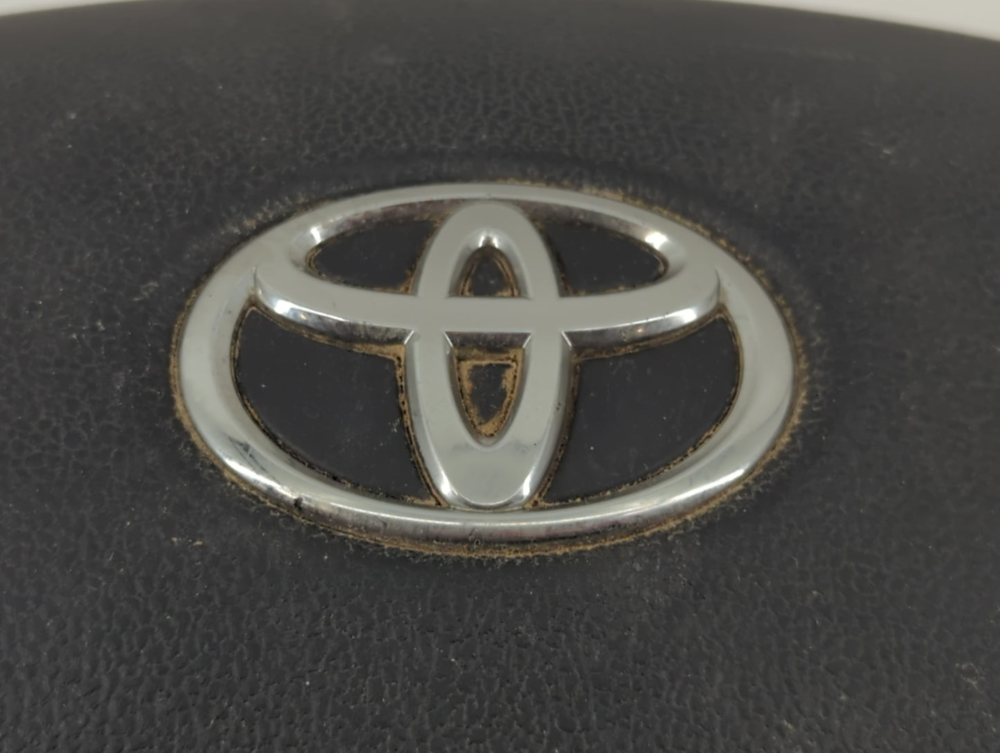 2016 Toyota Prius C Air Bag Driver Left Steering Wheel Mounted P/N:004061716AUX Fits Fits 2017 2018 2019 2020 2021 2022 OEM 