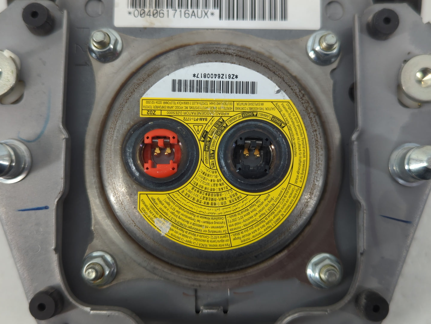 2016 Toyota Prius C Air Bag Driver Left Steering Wheel Mounted P/N:004061716AUX Fits Fits 2017 2018 2019 2020 2021 2022 OEM 