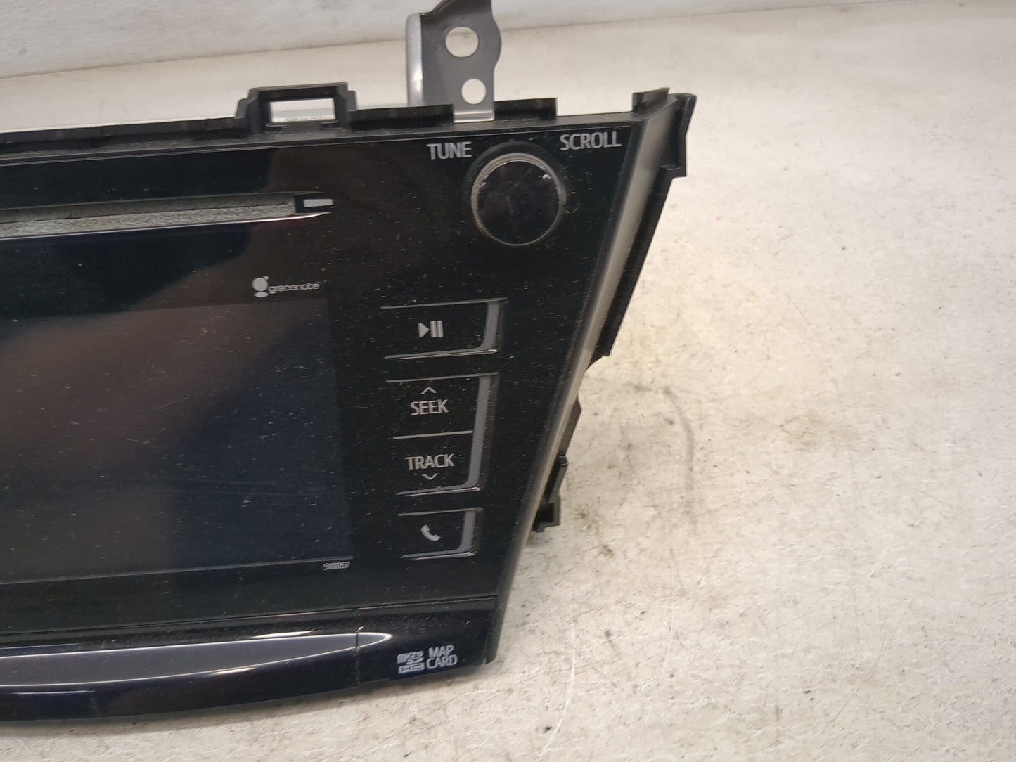 2015-2016 Toyota Prius V Radio AM FM Cd Player Receiver Replacement P/N:86100-47422 CQ-XS04E0AJ1 Fits Fits 2015 2016 OEM Use