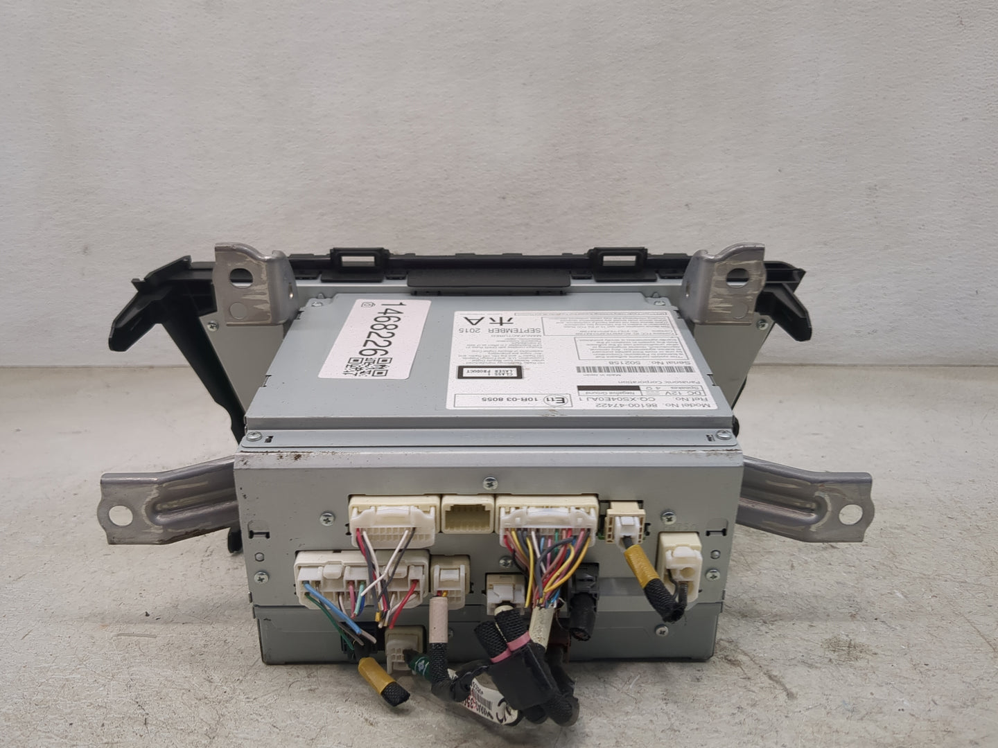2015-2016 Toyota Prius V Radio AM FM Cd Player Receiver Replacement P/N:86100-47422 CQ-XS04E0AJ1 Fits Fits 2015 2016 OEM Use
