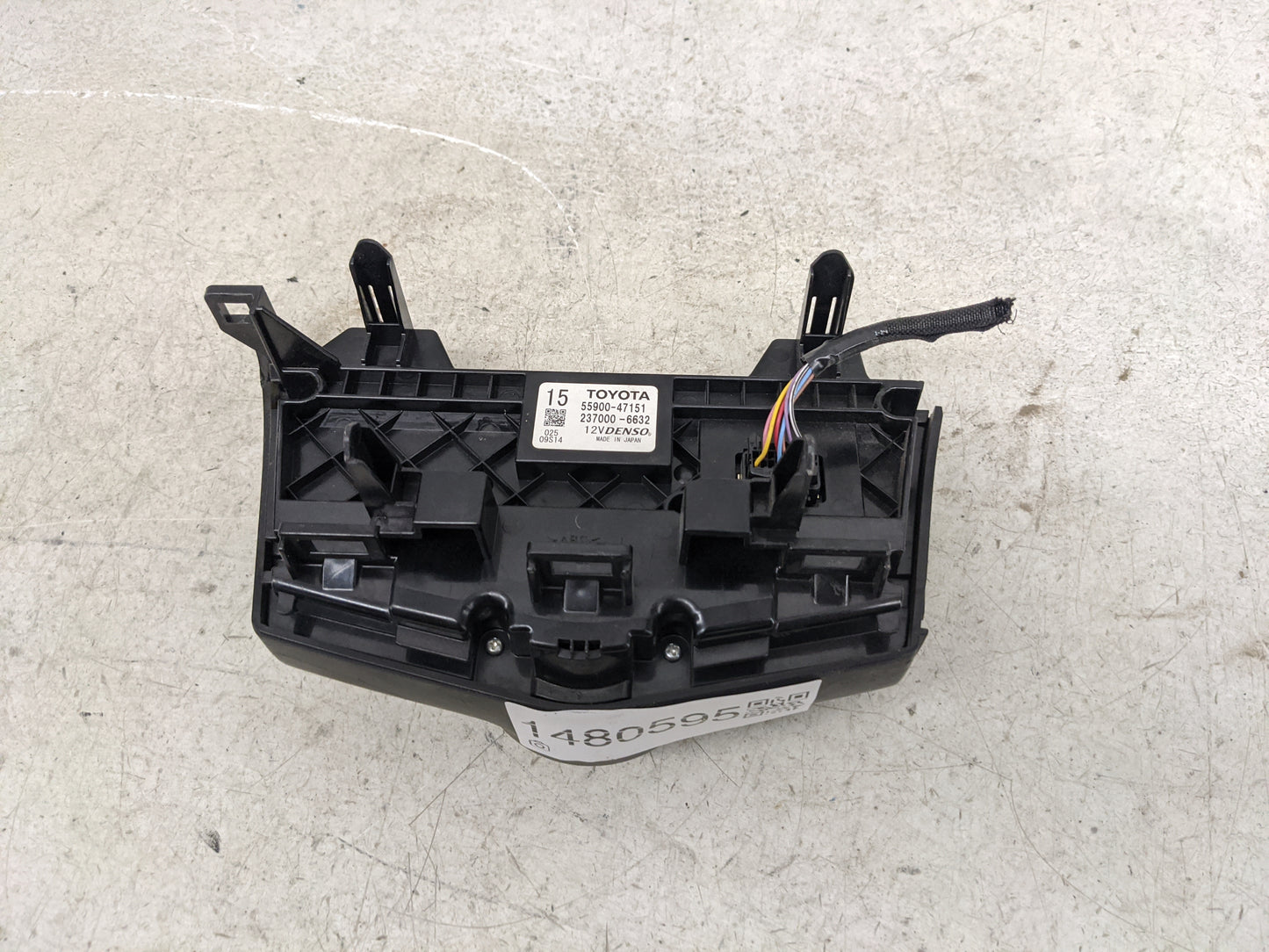2015-2018 Toyota Prius V Climate Control Module Temperature AC/Heater Replacement P/N:55900-47151 237000-6632 Fits OEM Used 