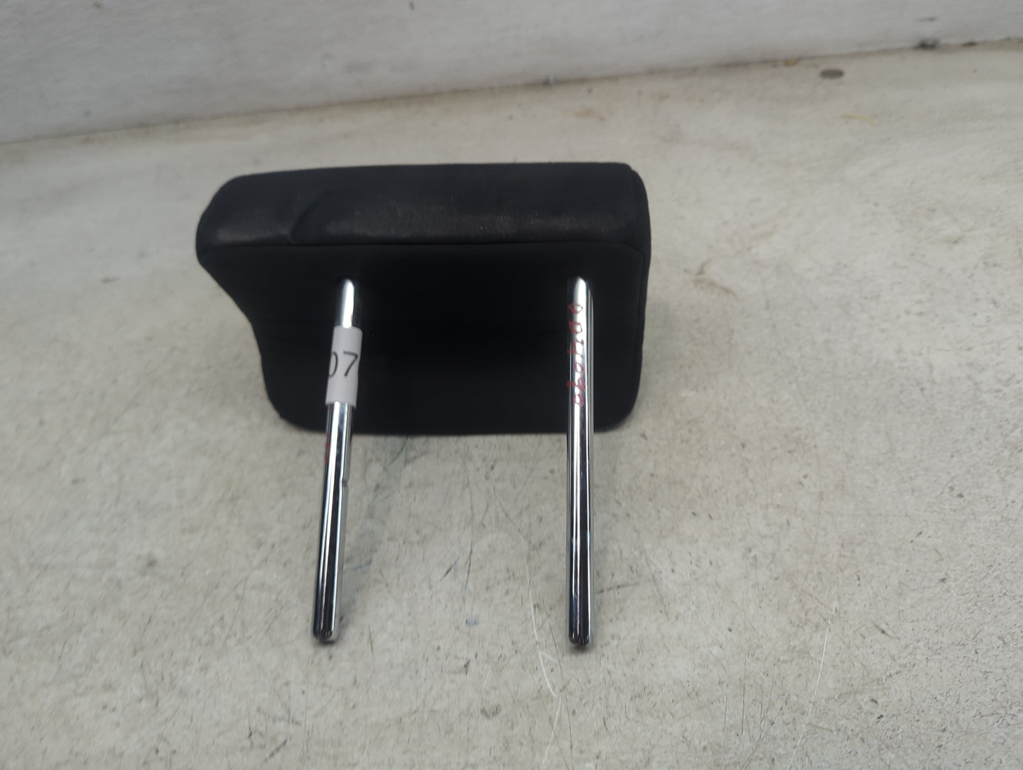 2016 Toyota Prius V Headrest Head Rest Rear Center Seat Fits OEM Used Auto Parts - Oemusedautoparts1.com