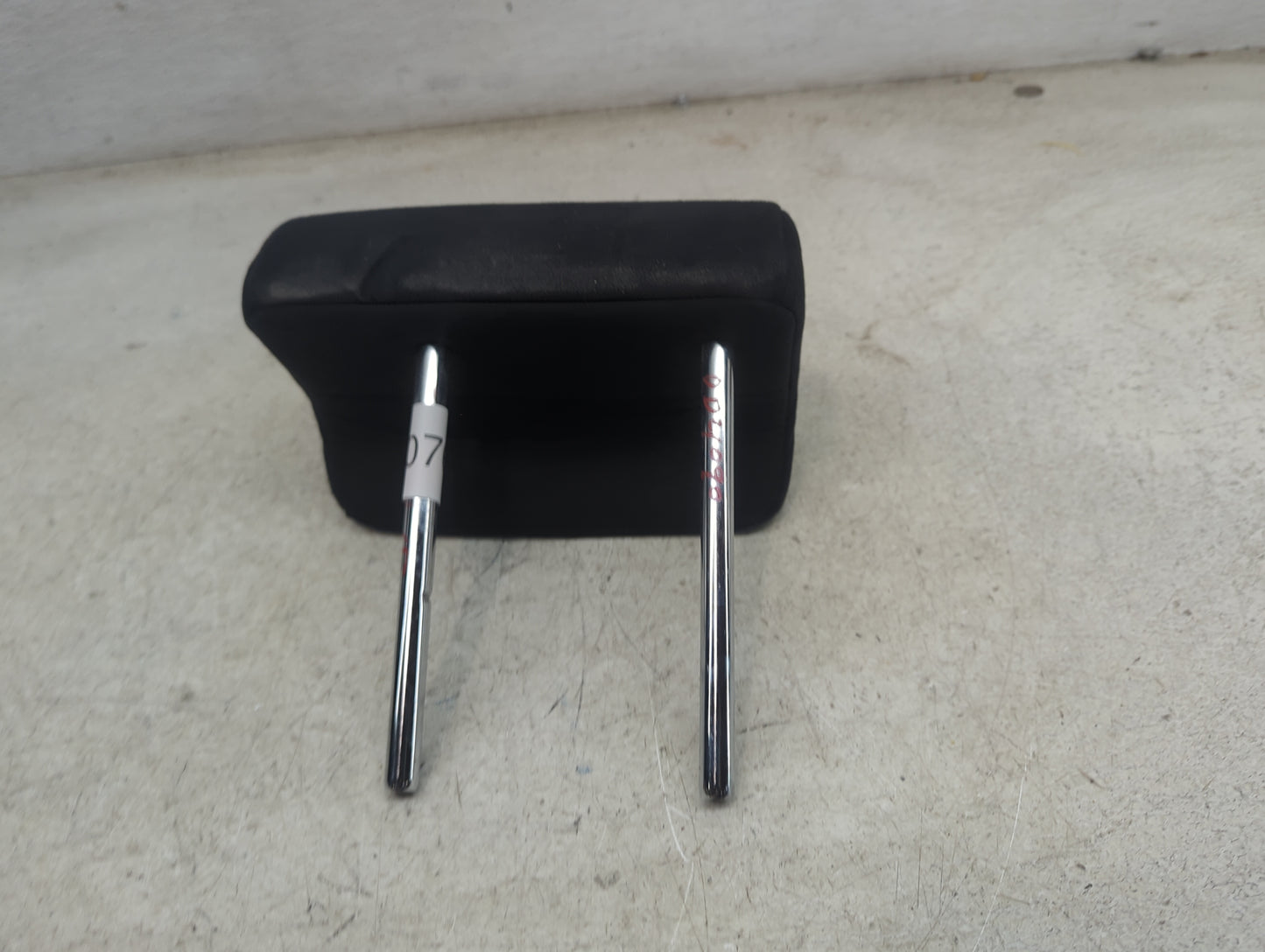 2016 Toyota Prius V Headrest Head Rest Rear Center Seat Fits OEM Used Auto Parts - Oemusedautoparts1.com