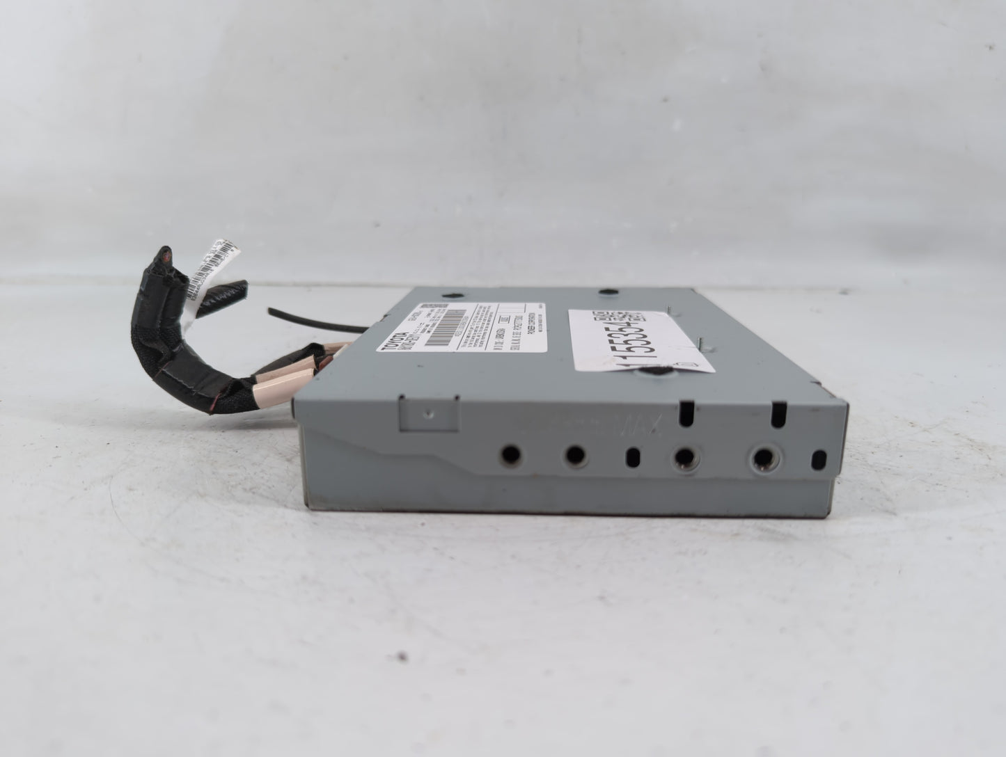 2016-2018 Toyota Rav4 Radio AM FM Cd Player Receiver Replacement P/N:86180-0E011 Fits Fits 2016 2017 2018 OEM Used Auto Part