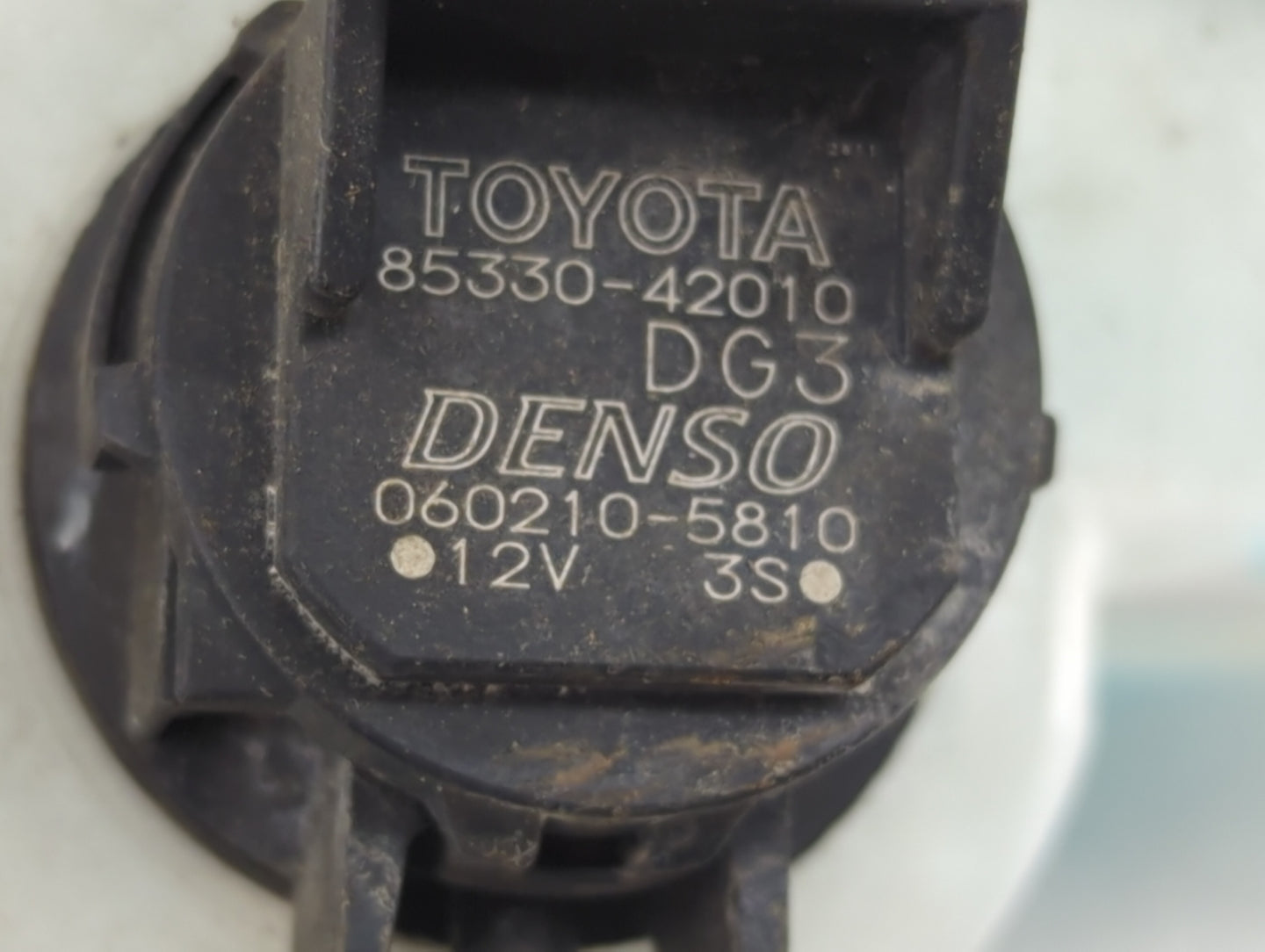 2013-2018 Toyota Rav4 Windshield Washer Fluid Reservoir Bottle Oem - Oemusedautoparts1.com