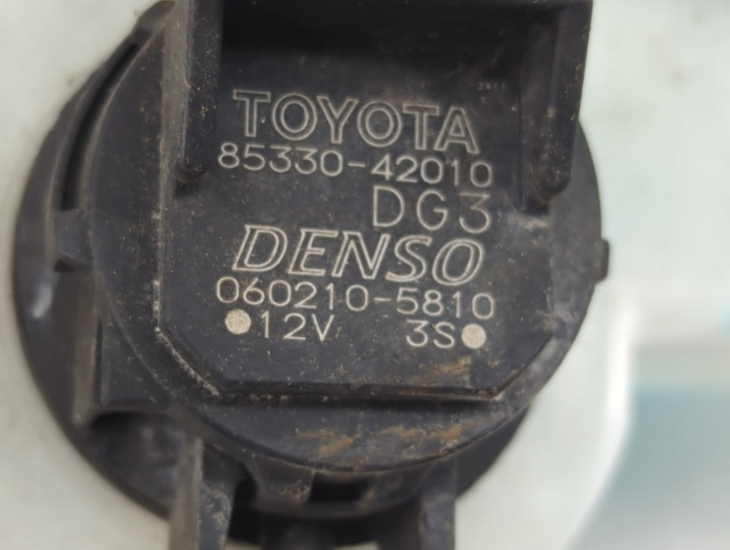 2013-2018 Toyota Rav4 Windshield Washer Fluid Reservoir Bottle Oem - Oemusedautoparts1.com