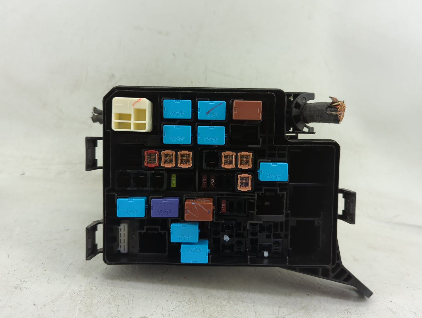 2016-2018 Toyota Rav4 Fusebox Fuse Box Panel Relay Module P/N:7171-4808-30 Fits Fits 2016 2017 2018 OEM Used Auto Parts - Oe