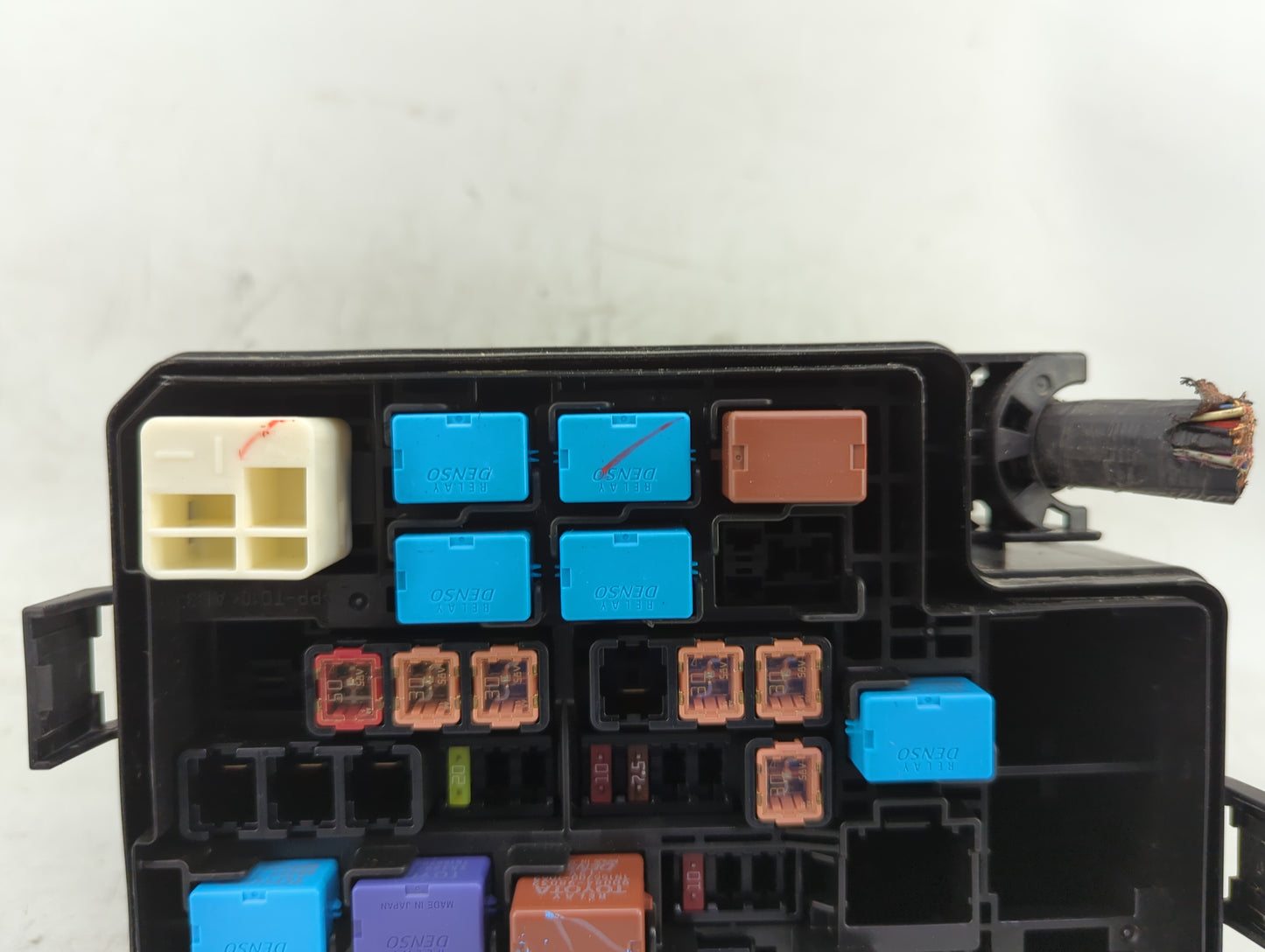 2016-2018 Toyota Rav4 Fusebox Fuse Box Panel Relay Module P/N:7171-4808-30 Fits Fits 2016 2017 2018 OEM Used Auto Parts - Oe