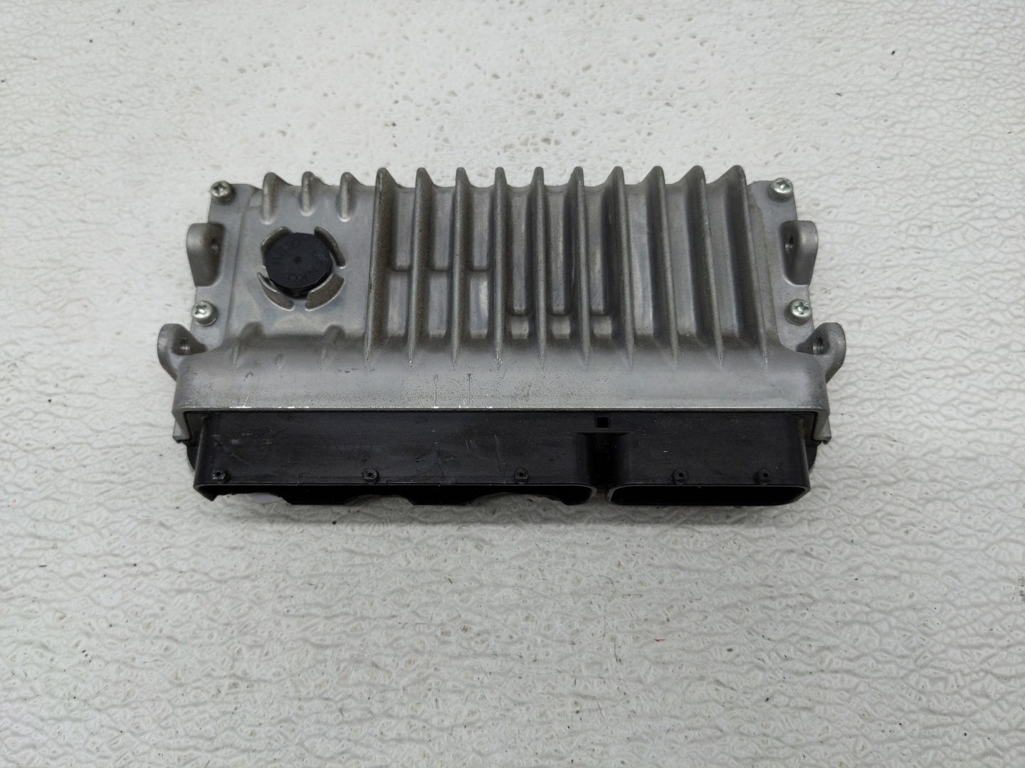 2016-2018 Toyota Rav4 PCM Engine Control Computer ECU ECM PCU OEM P/N:89661-42V91 Fits Fits 2016 2017 2018 OEM Used Auto Par