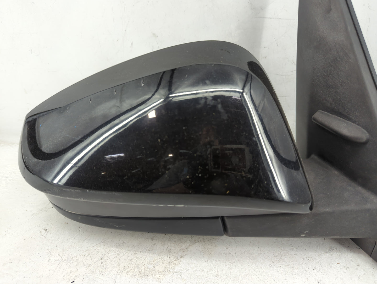 2016-2018 Toyota Rav4 Passenger Side View Mirror - Right Door Mirror OEM Used - Oemusedautoparts1.com