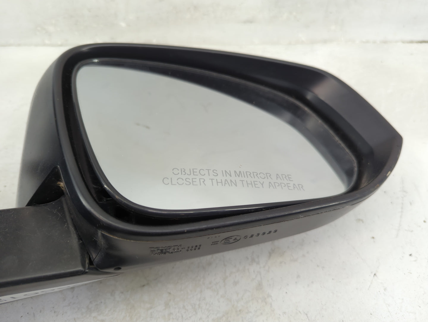 2016-2018 Toyota Rav4 Passenger Side View Mirror - Right Door Mirror OEM Used - Oemusedautoparts1.com
