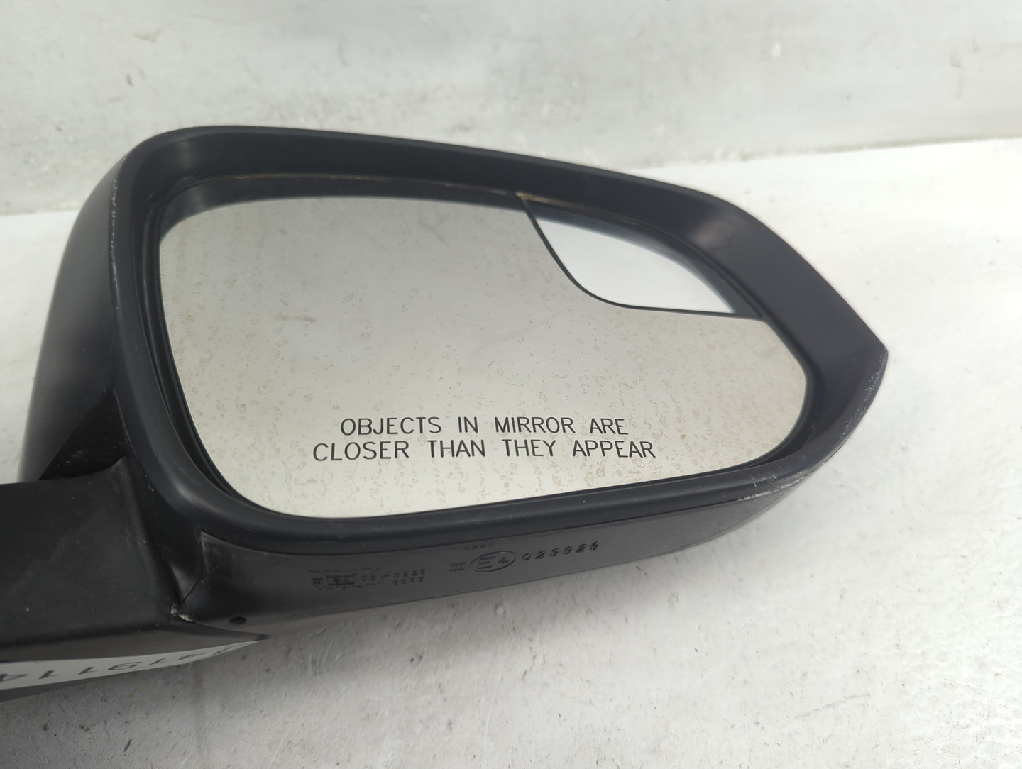2016 Toyota Rav4 Passenger Side View Mirror - Right Door Mirror OEM Used - Oemusedautoparts1.com