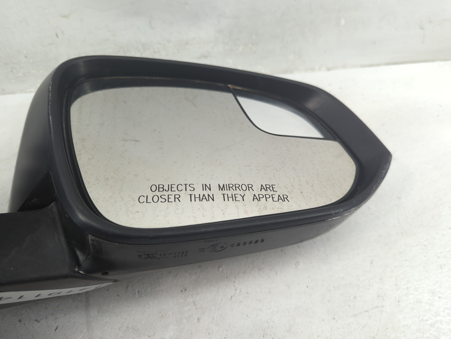 2016 Toyota Rav4 Passenger Side View Mirror - Right Door Mirror OEM Used - Oemusedautoparts1.com