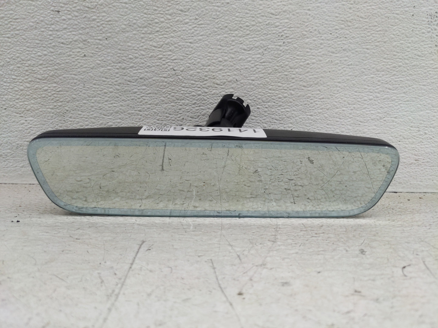 2016-2018 Toyota Rav4 Interior Rear View Mirror Replacement OEM P/N:E11038310 Fits Fits 2016 2017 2018 OEM Used Auto Parts -