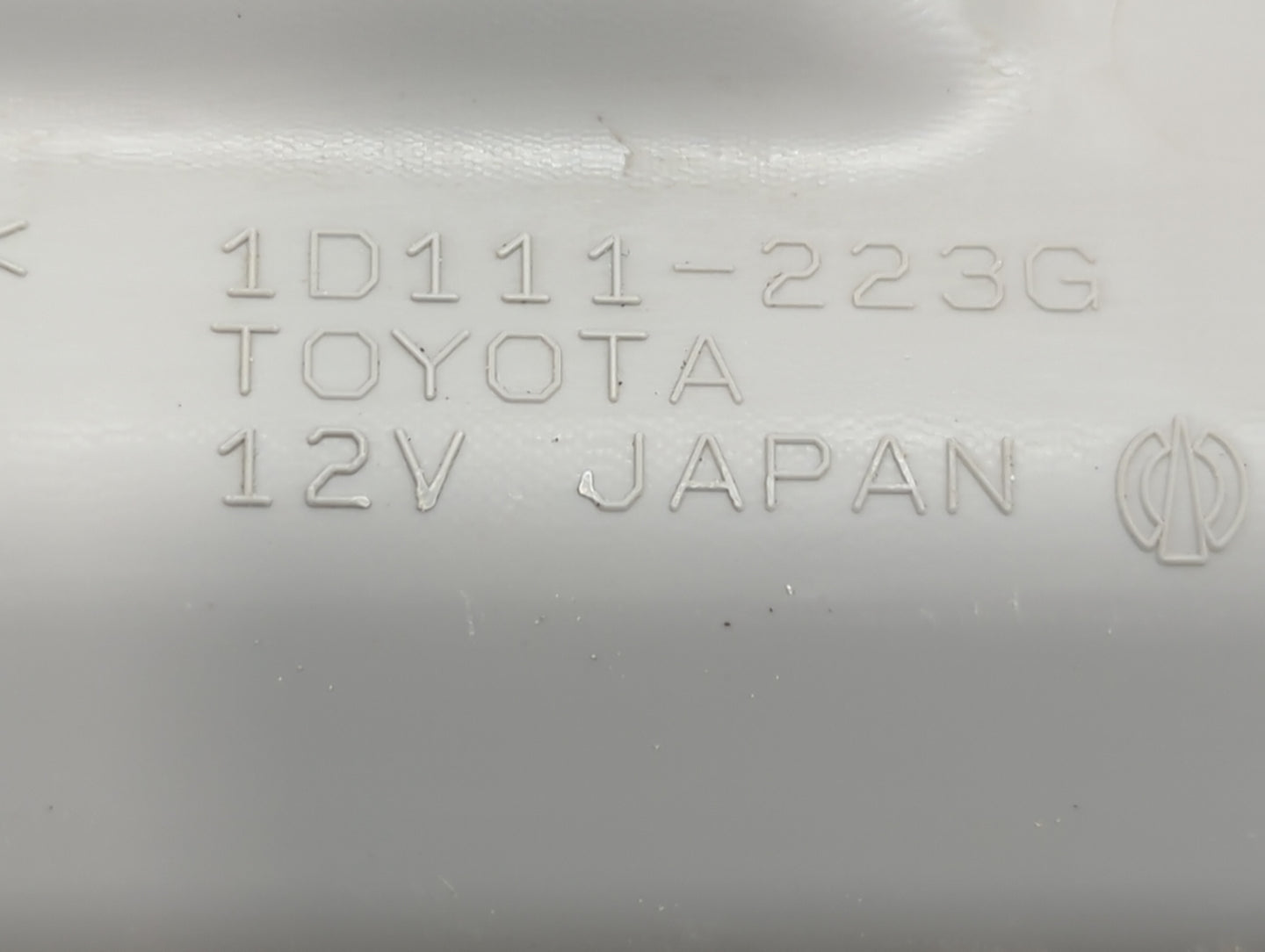 2016 Toyota Rav4 Overhead Roof Console - Oemusedautoparts1.com