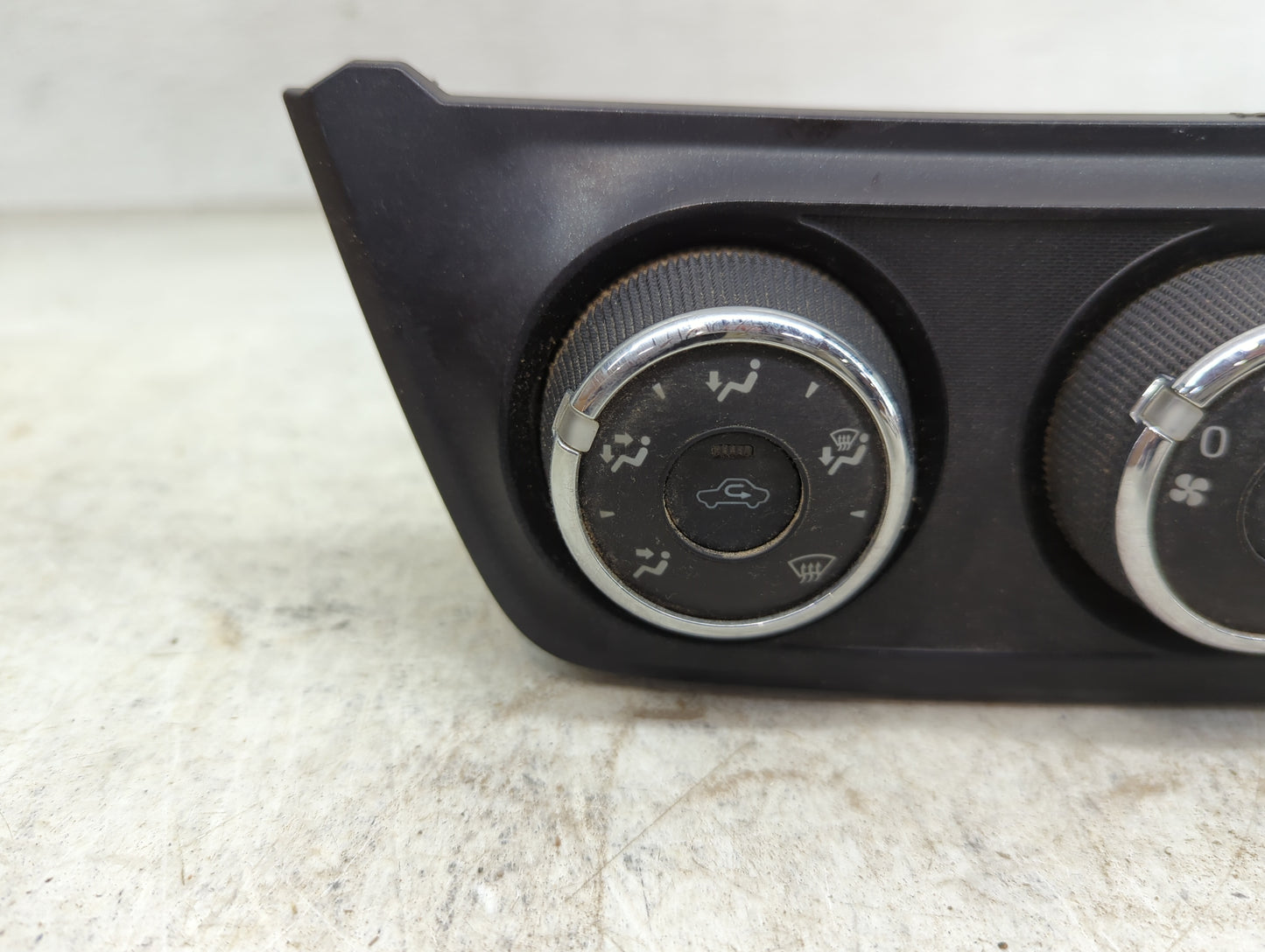 2013-2018 Toyota Rav4 Climate Control Module Temperature AC/Heater Replacement P/N:55903 Fits OEM Used Auto Parts - Oemuseda