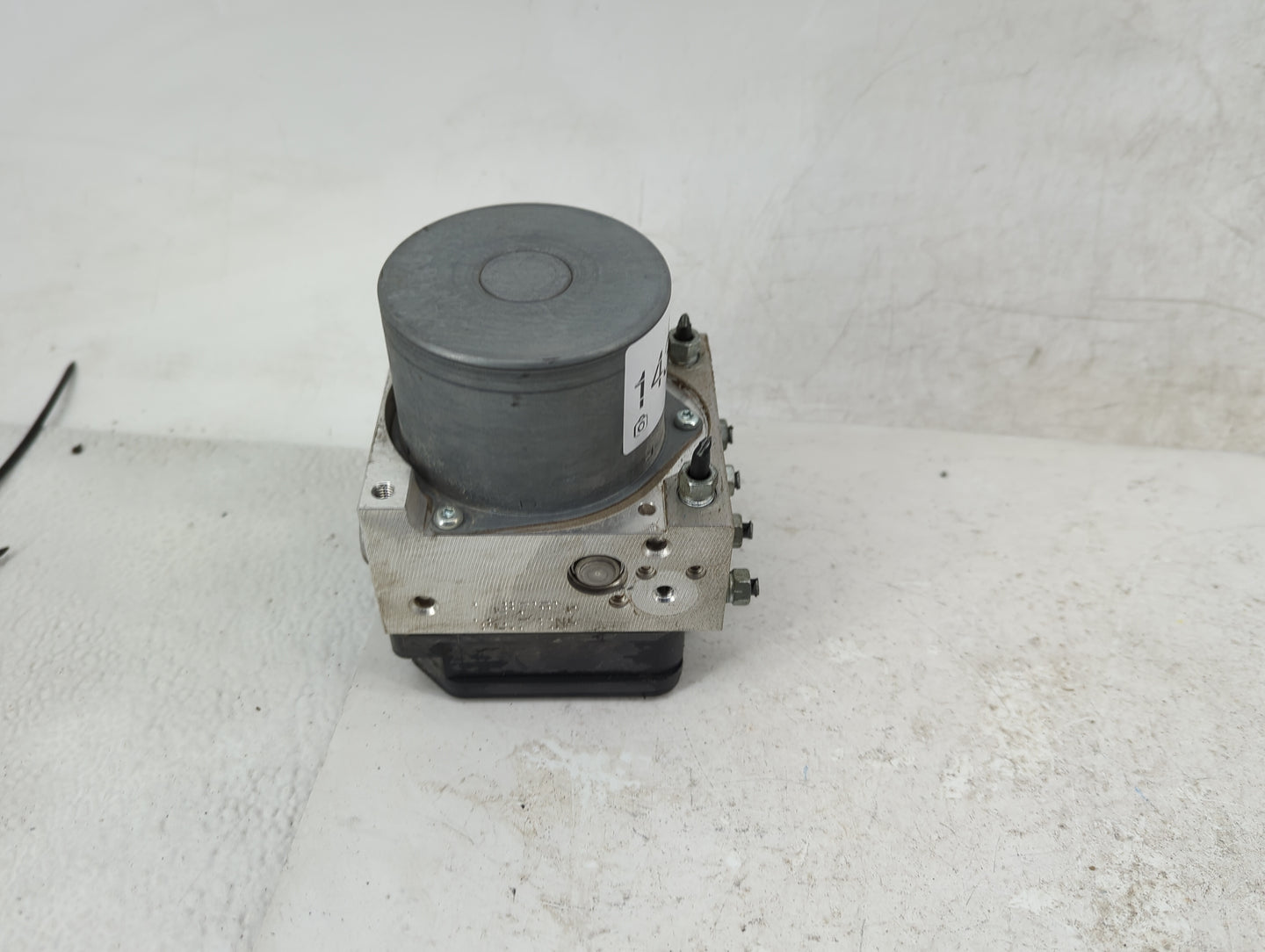 2016-2018 Toyota Rav4 ABS Pump Control Module Replacement P/N:89541-0R110 116040-43150 Fits Fits 2016 2017 2018 OEM Used Aut